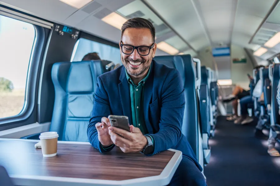 using mobile phone on public transportation